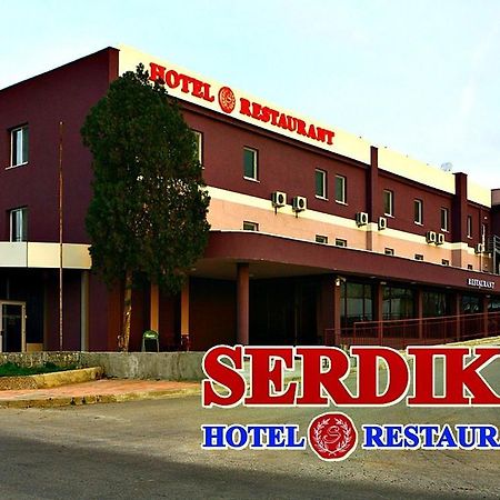 Hotel Serdica سيليسترا المظهر الخارجي الصورة